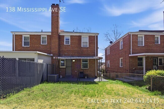 Building Photo - 138 Mississippi Ave SE