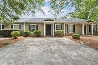 Building Photo - 1006 Bertram Rd