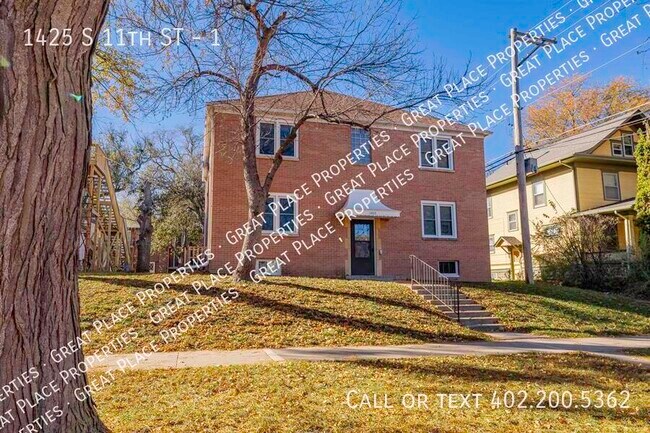 Building Photo - 1425 S 11th St