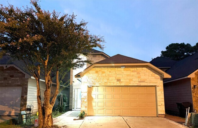 Building Photo - 10904 Panther Ct
