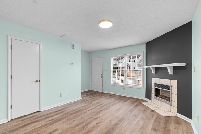 Building Photo - 1075 W Pueblo Dr