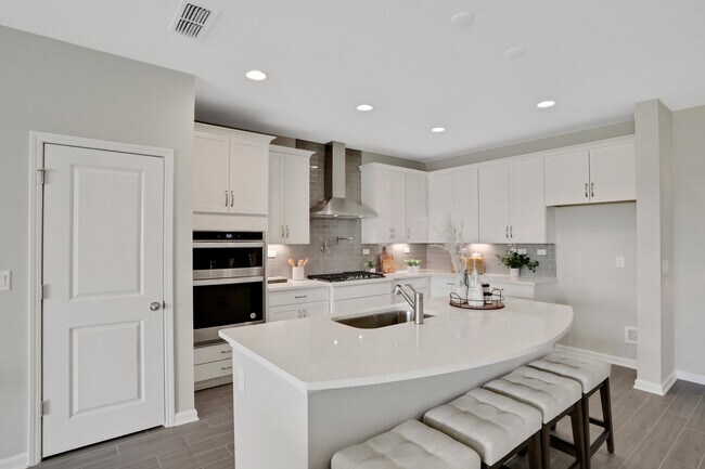 Building Photo - 823 Cherry Elm Dr