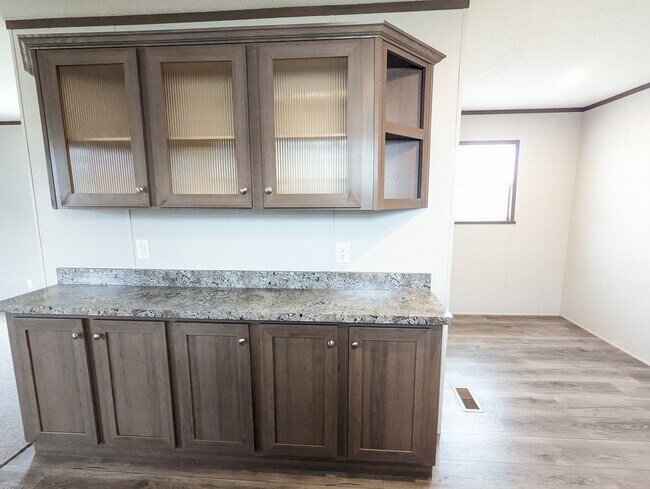 Building Photo - 5151 Rhine Dr