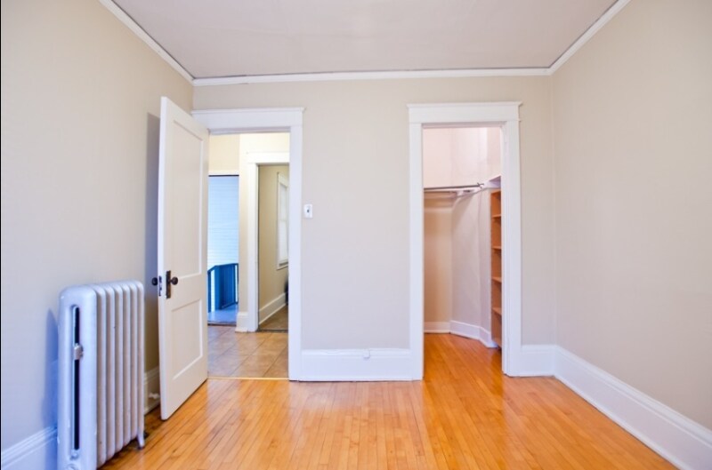 Building Photo - 3000 N Oakland Ave