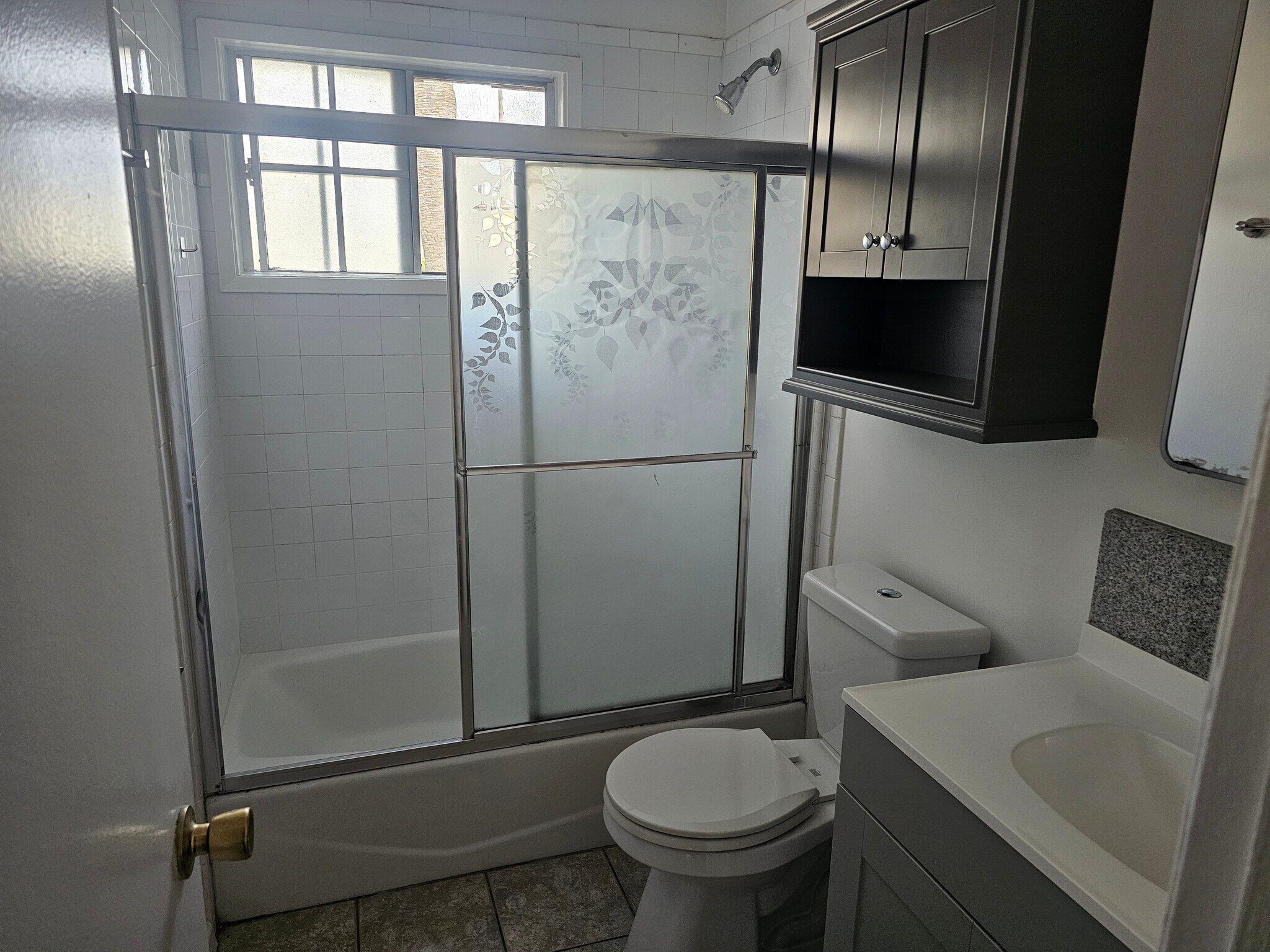 Bathroom - 1536 S Orange Grove Ave