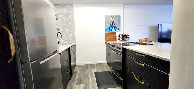 Building Photo - 9500 Rainier Ave S