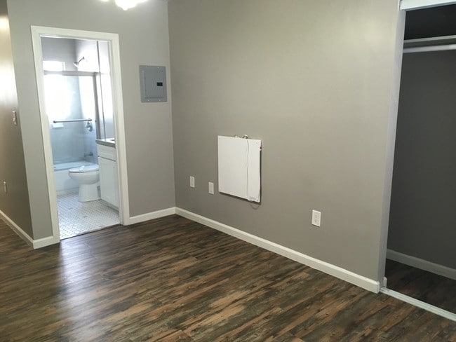 Building Photo - 5441,43,51 E 2nd St.