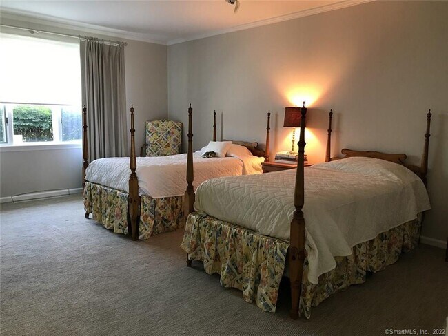 Building Photo - 107 Lime Rock Rd