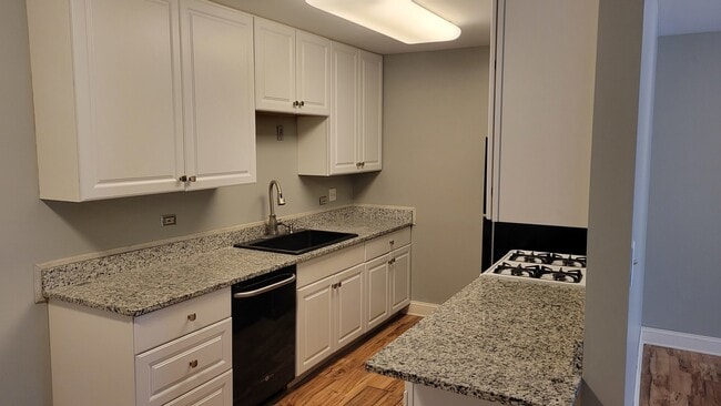 Building Photo - 441 Park Ridge Ln