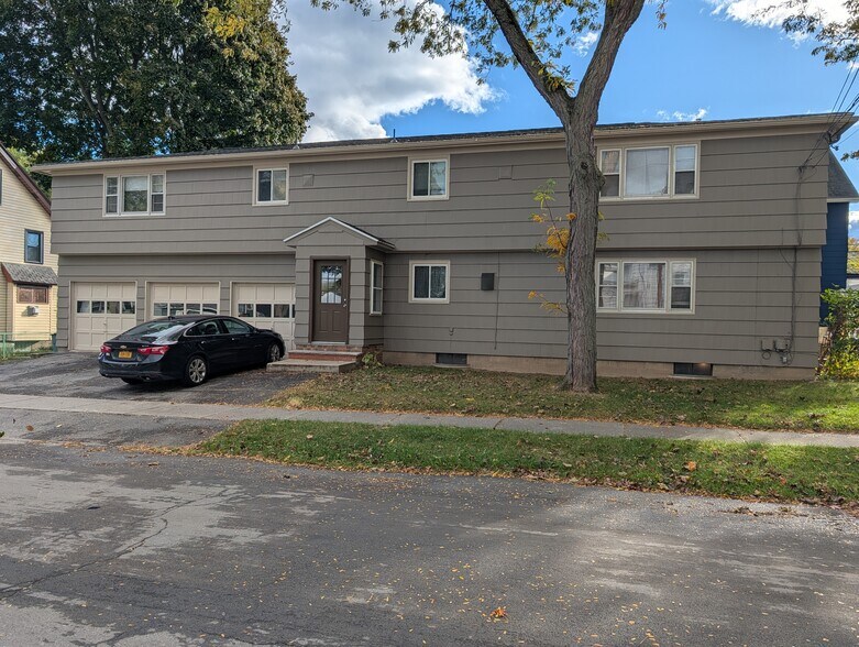 Building Photo - 402 McKinley Street