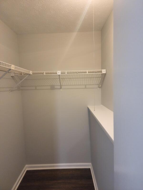 Building Photo - 9387 Horse Castle Ct
