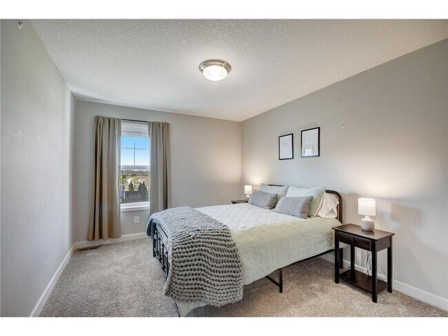 Building Photo - 1203 Lower 143rd St E