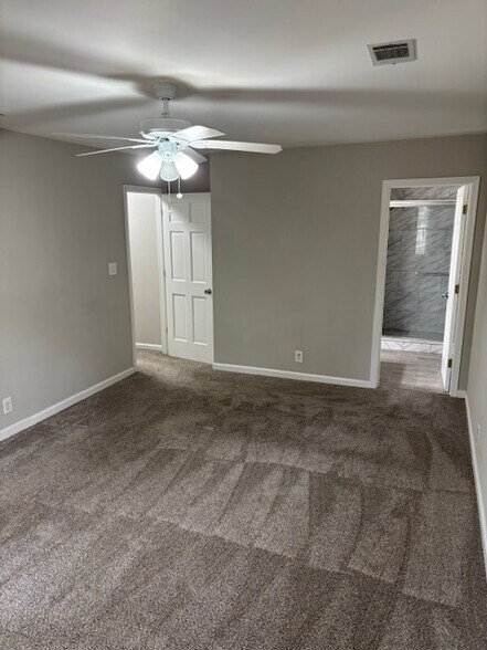 Master Bedroom - 513 Shannon Green Cir SW