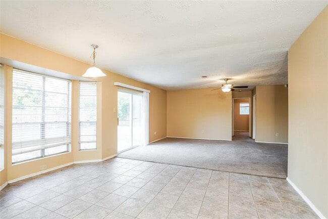 Building Photo - 4302 Stonehenge Trail