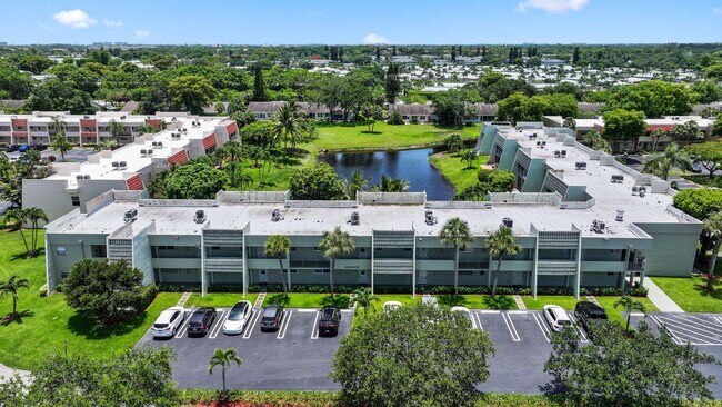 Building Photo - 2700 Fiore Way