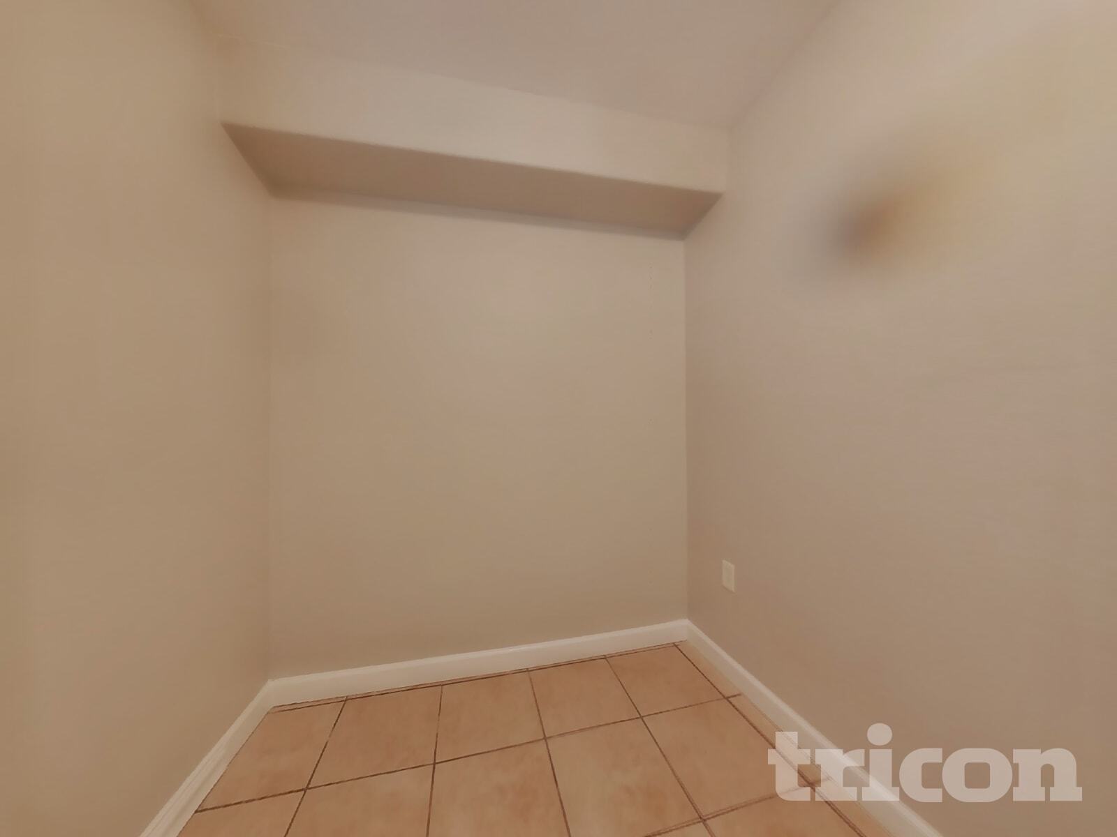 Building Photo - 684 Brown Ave