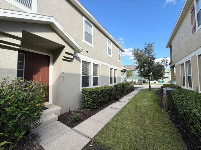 Building Photo - 10703 Yellow Tiger Lily Dr