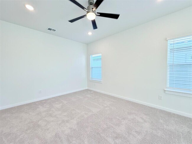 Building Photo - 604 Palatino Bend