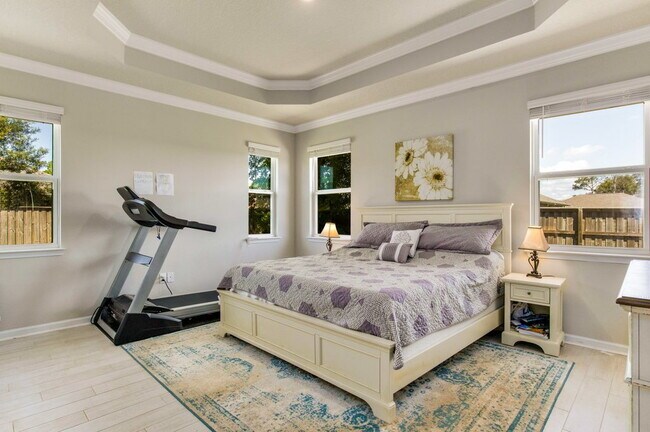 Building Photo - Bright, Beautiful Home in the Highly Desirable Sunrise Gated Community!