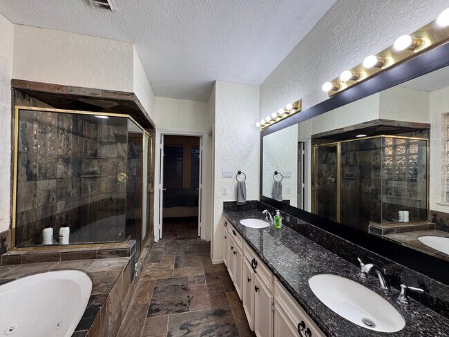 Building Photo - 8215 Turnmill Ct