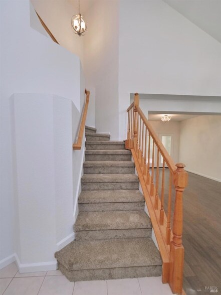 Building Photo - 3500 Crownridge Dr