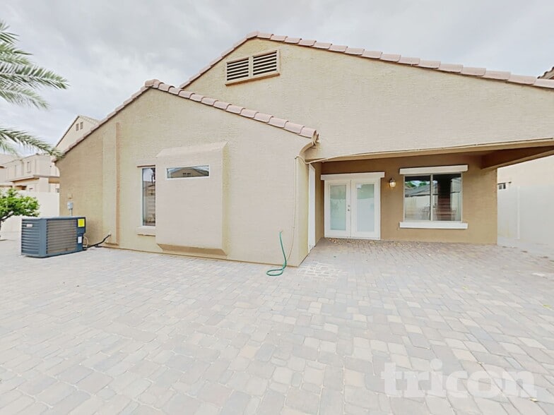 Building Photo - 4227 S 104th Ave