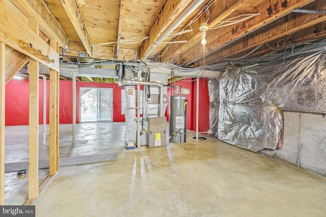 Building Photo - 6104 Cool Spring Terrace S