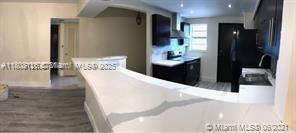 Primary Photo - 1540 NE 191st St