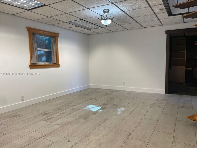 Building Photo - 258 SW 1st Ct