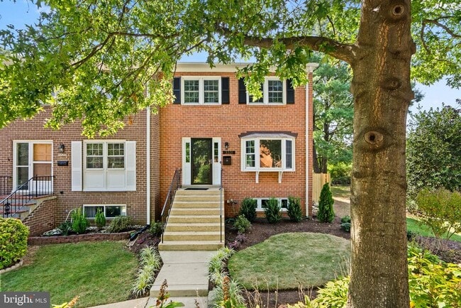 Building Photo - 3331 Spring Ln