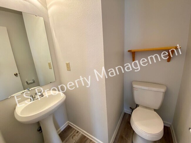 Building Photo - COMING SOON!! Gorgeous 3 Bedroom 2.5 Bath Home in Avon is Near Everything