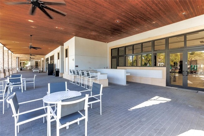 Building Photo - 7925 NW 104th Ave