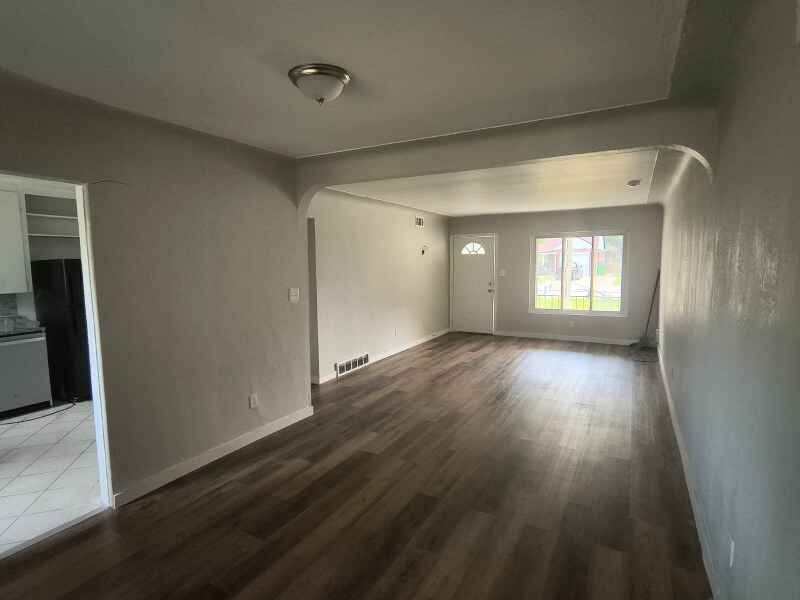 Building Photo - 27381 Markbarry Dr
