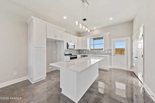 Building Photo - 113 Firethorn Dr