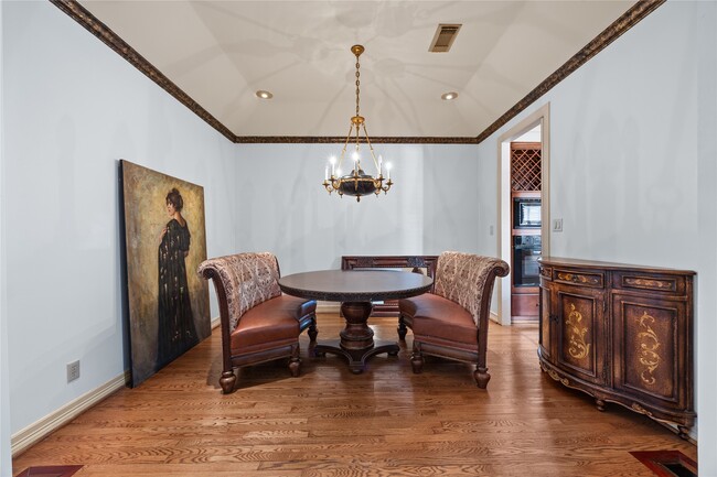 Building Photo - 42 Milan Estates