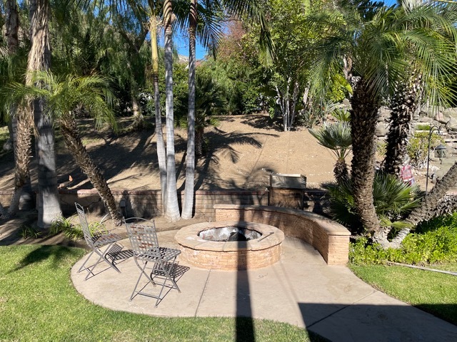 Building Photo - 1455 Tierra Rejada Rd