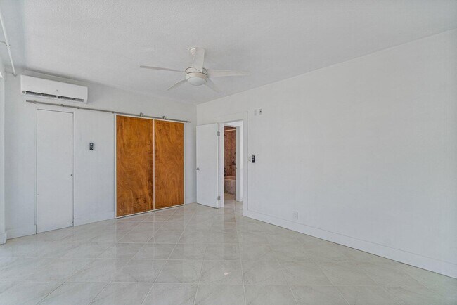 Building Photo - 65 SE Spanish Trail