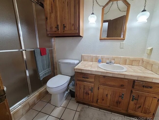 Building Photo - 415641 E 1094 Rd