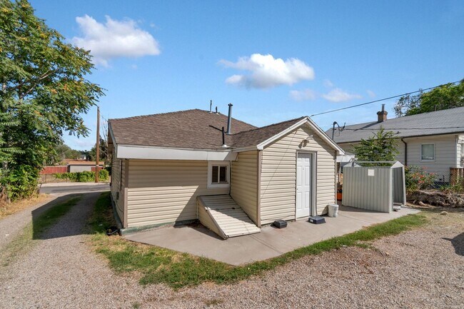 Building Photo - 2962 S 8850 W