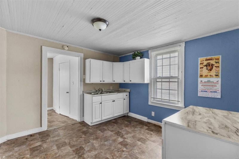 Building Photo - 6105 Washington Ave