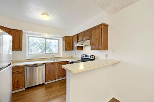 Building Photo - 10210 Quivas St