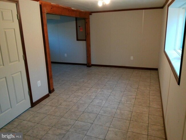 Building Photo - 444 Chestnut St