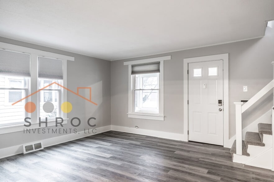 Building Photo - 1139 S 55th St