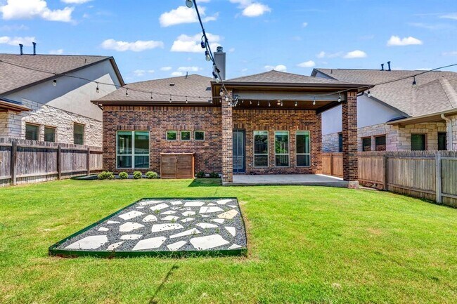 Building Photo - 2907 Zelma Dr