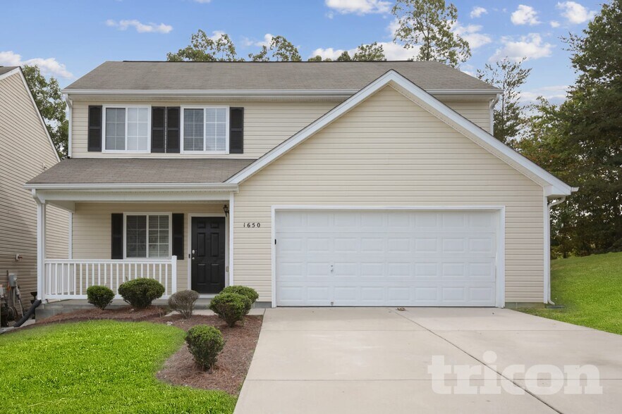 Primary Photo - 1650 Coryton Way