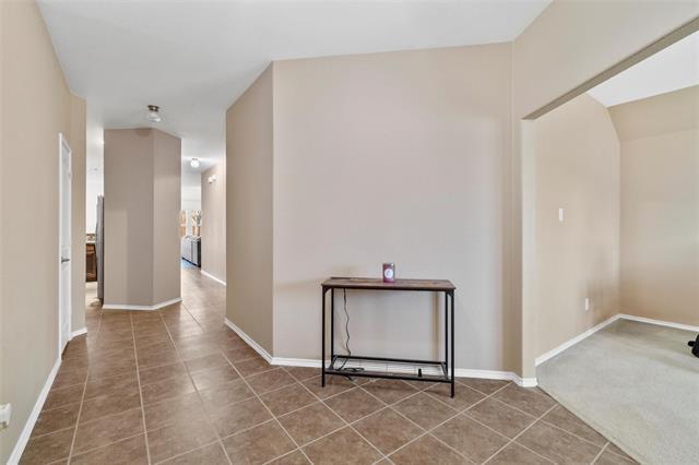 Building Photo - 9608 Straightaway Dr
