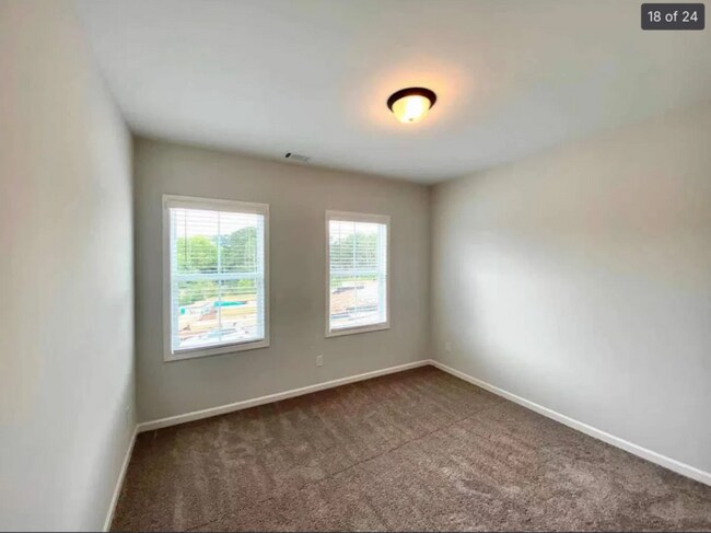 Building Photo - 166 Fieldbrook Xing