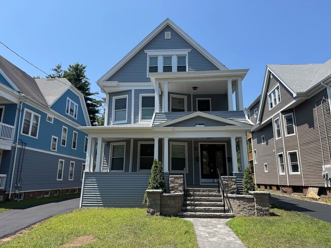 Building Photo - 130 Hubinger St