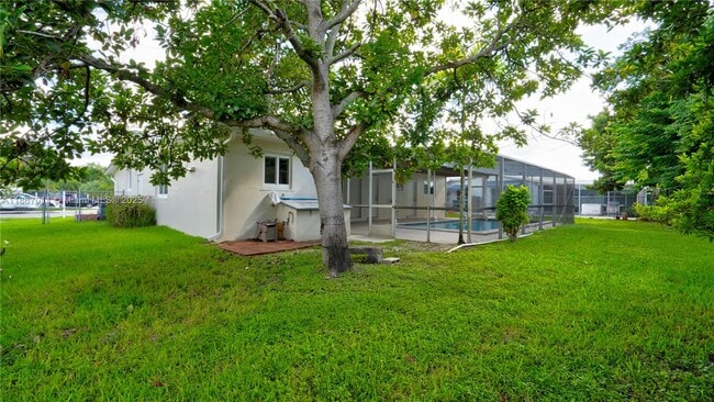 Building Photo - 8942 SW 16th St