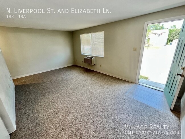 Building Photo - 35 N Liverpool St